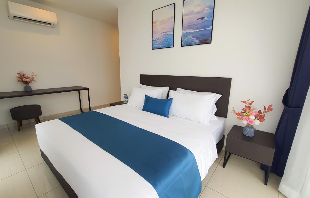 Ramada Suites By Wyndham The Straits Johor Bahru Buitenkant foto