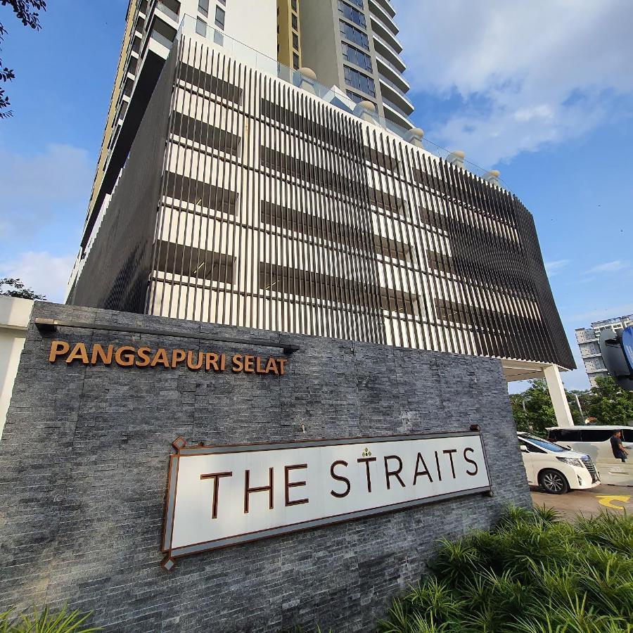 Ramada Suites By Wyndham The Straits Johor Bahru Buitenkant foto