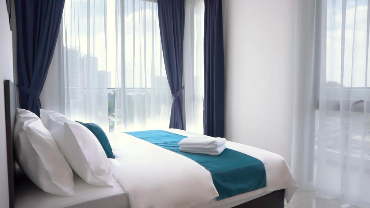 Ramada Suites By Wyndham The Straits Johor Bahru Buitenkant foto