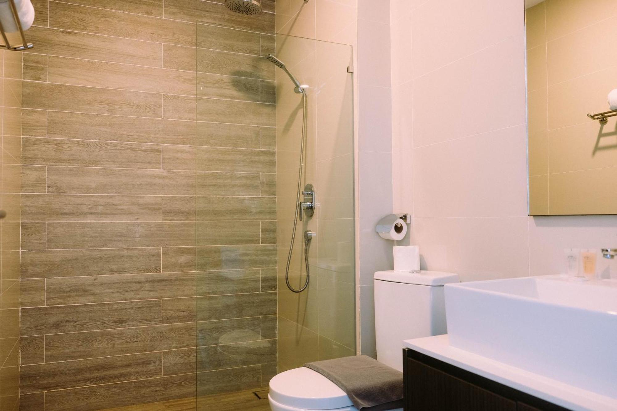 Ramada Suites By Wyndham The Straits Johor Bahru Buitenkant foto